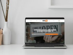 MetroPops on laptop